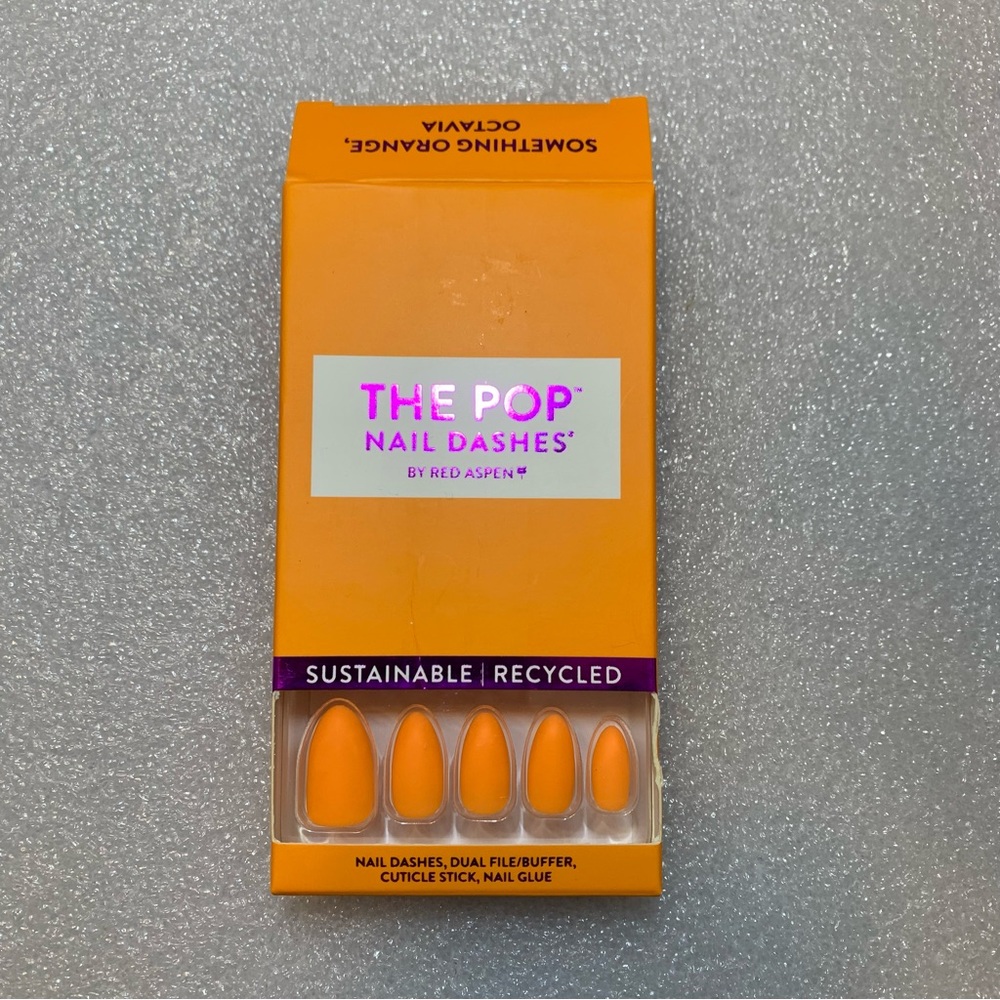 The Pop Nail Dashes by Red Aspen - Vibrant Orange Press-On Nails